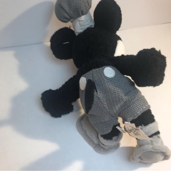 Mickey Mouse - Picture 10 of 12